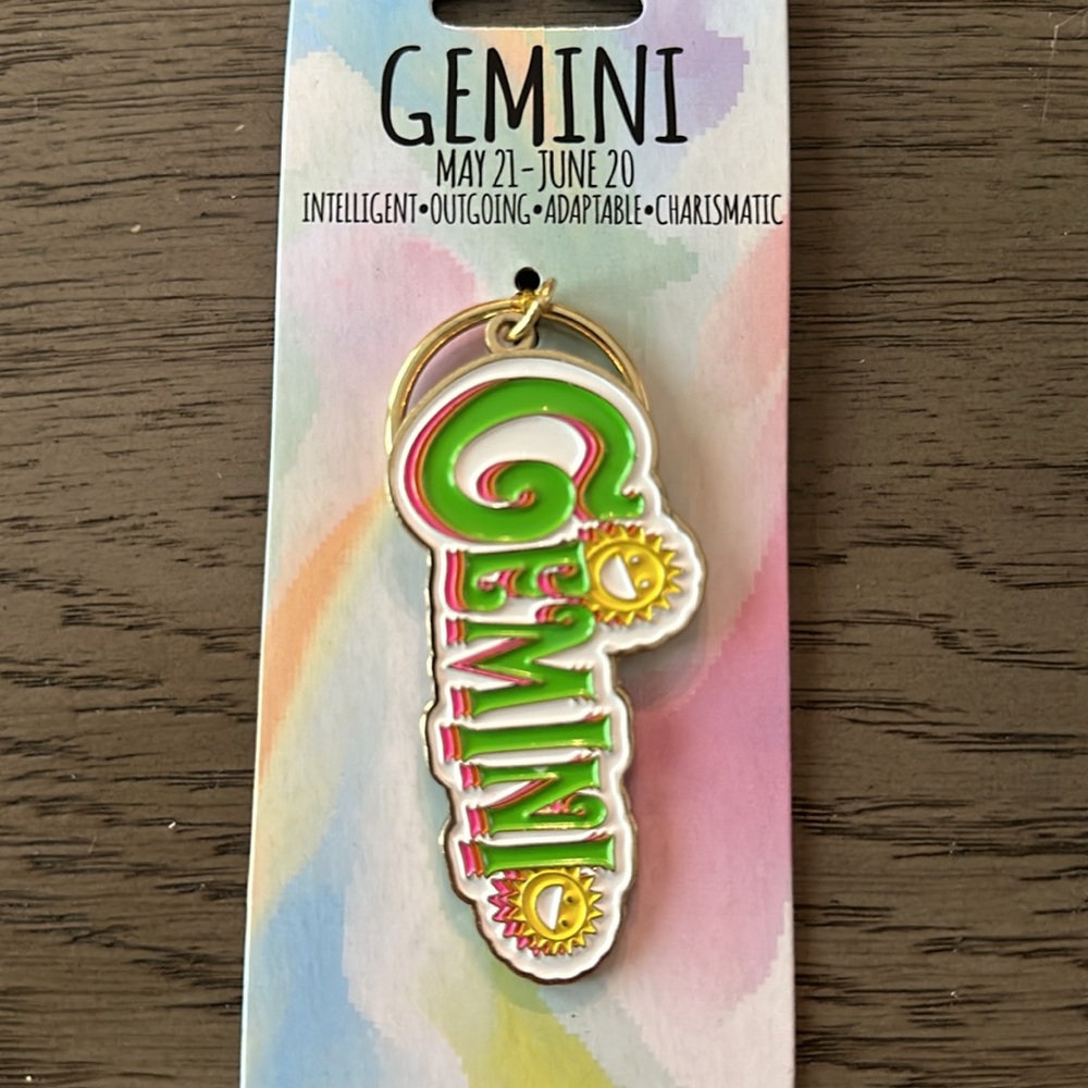 NEW ♊️ Gemini Keychain - Picture 2 of 3
